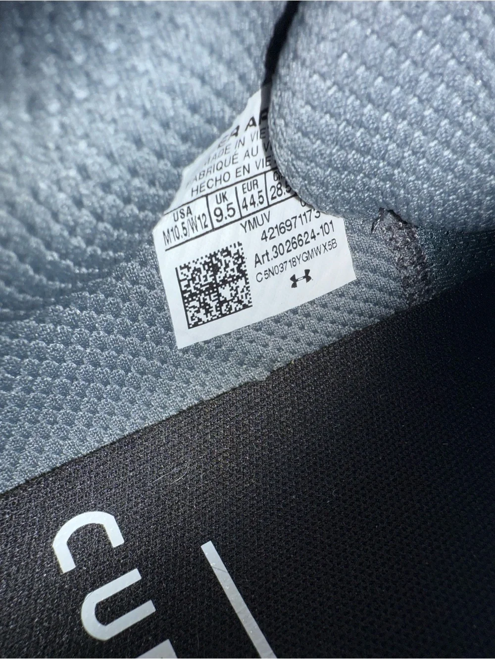 New Under Armour Curry Gray Athletic Sneakers with White Speckled Sole